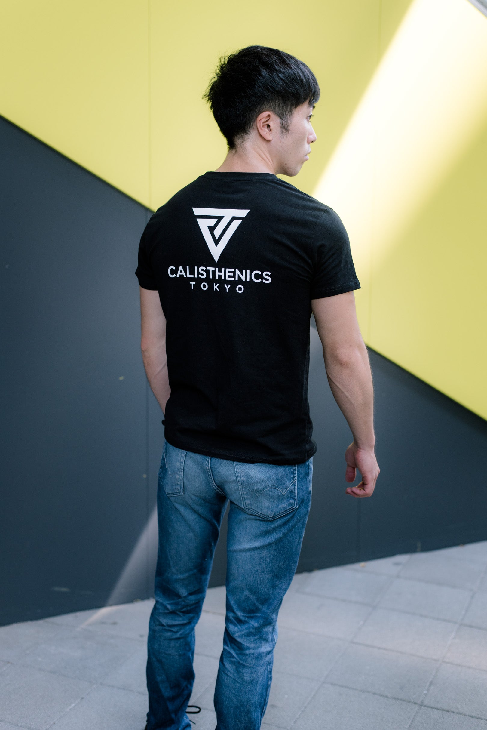 T-SHIRT