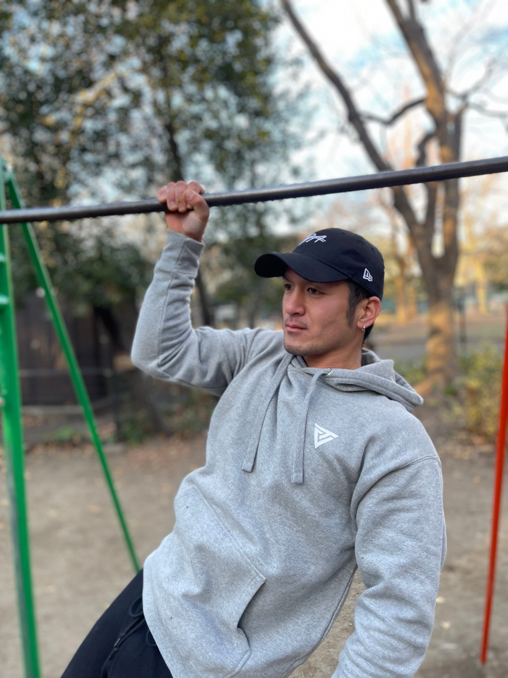 UNISEX HOODIE